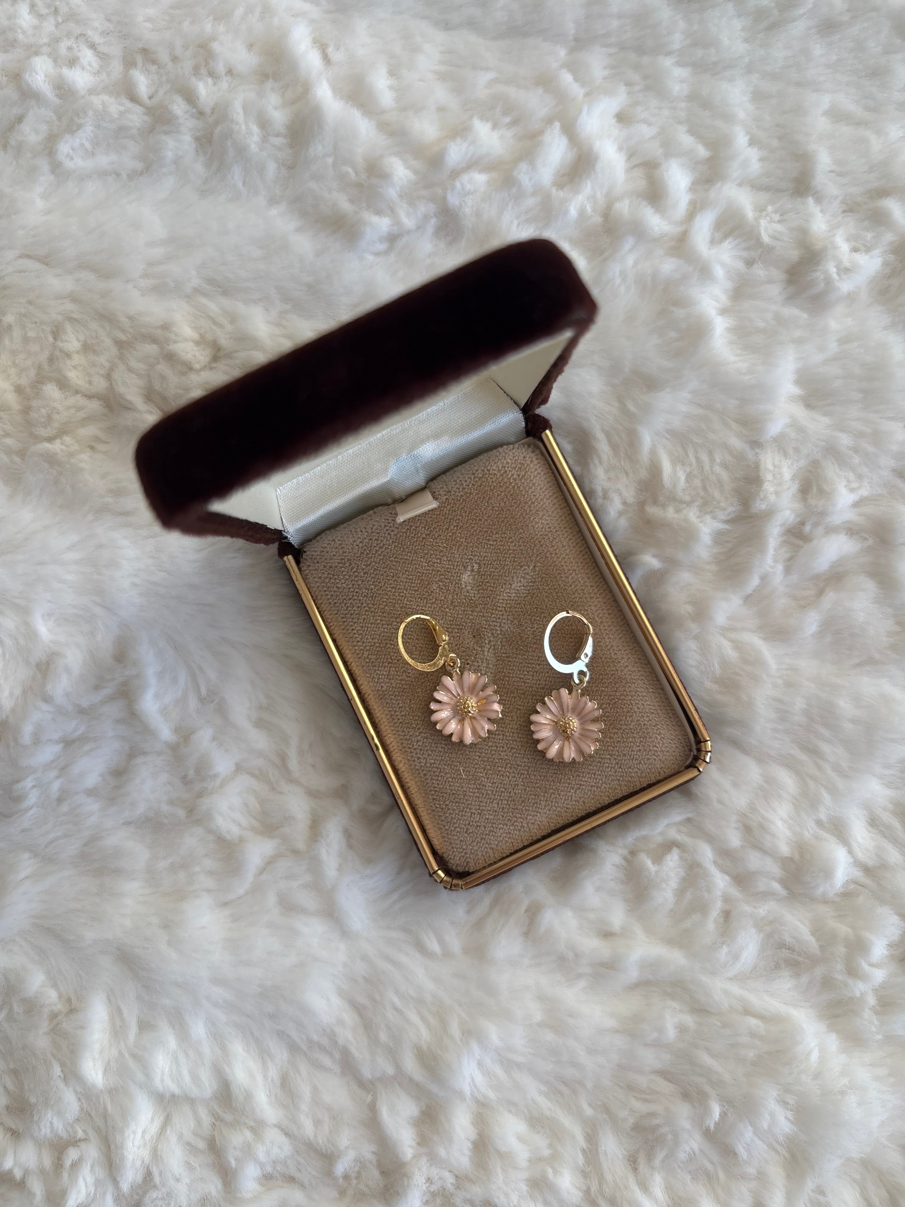 Petite Fleur Earrings