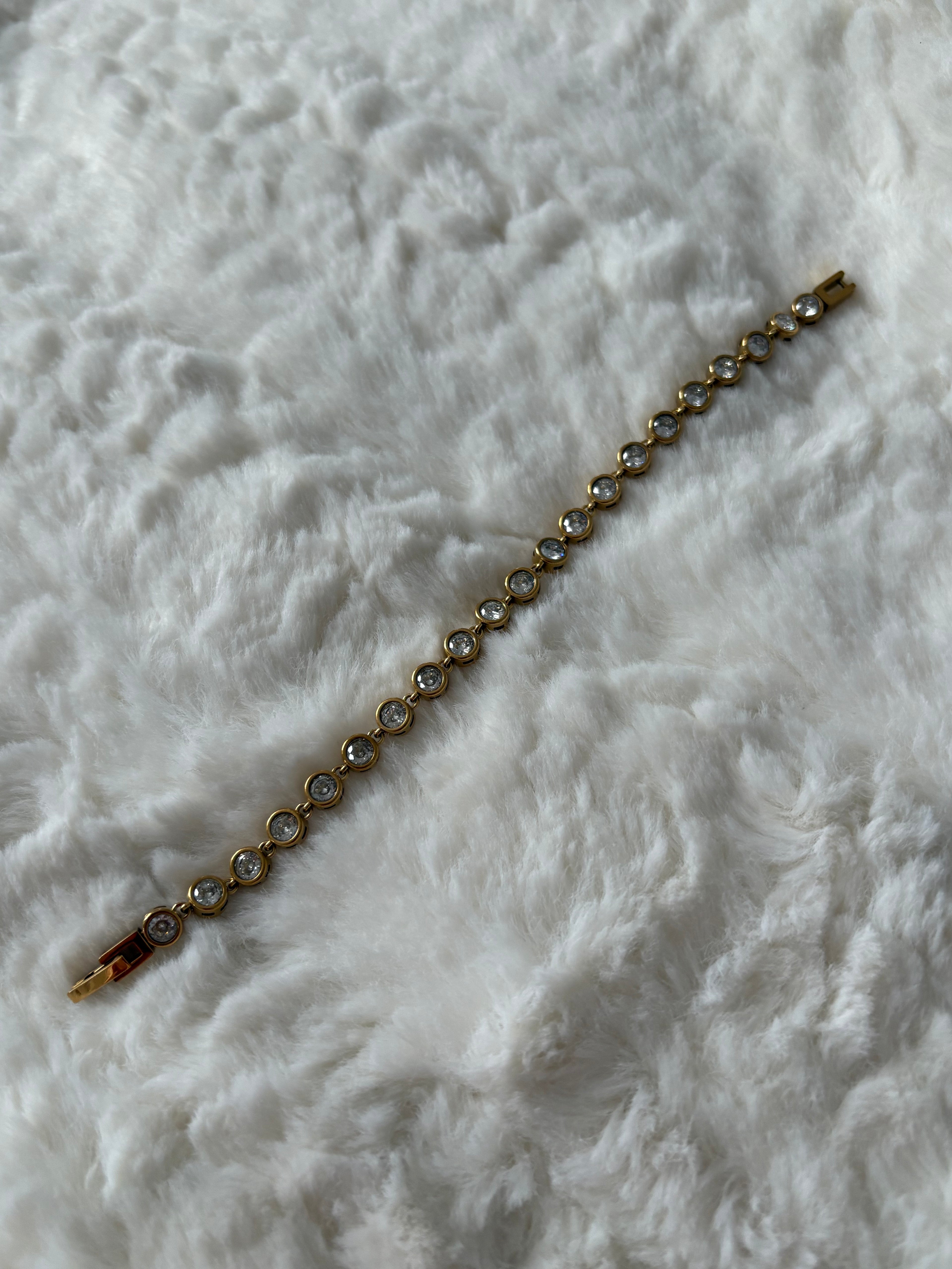 Classic Bezel Tennis Bracelet