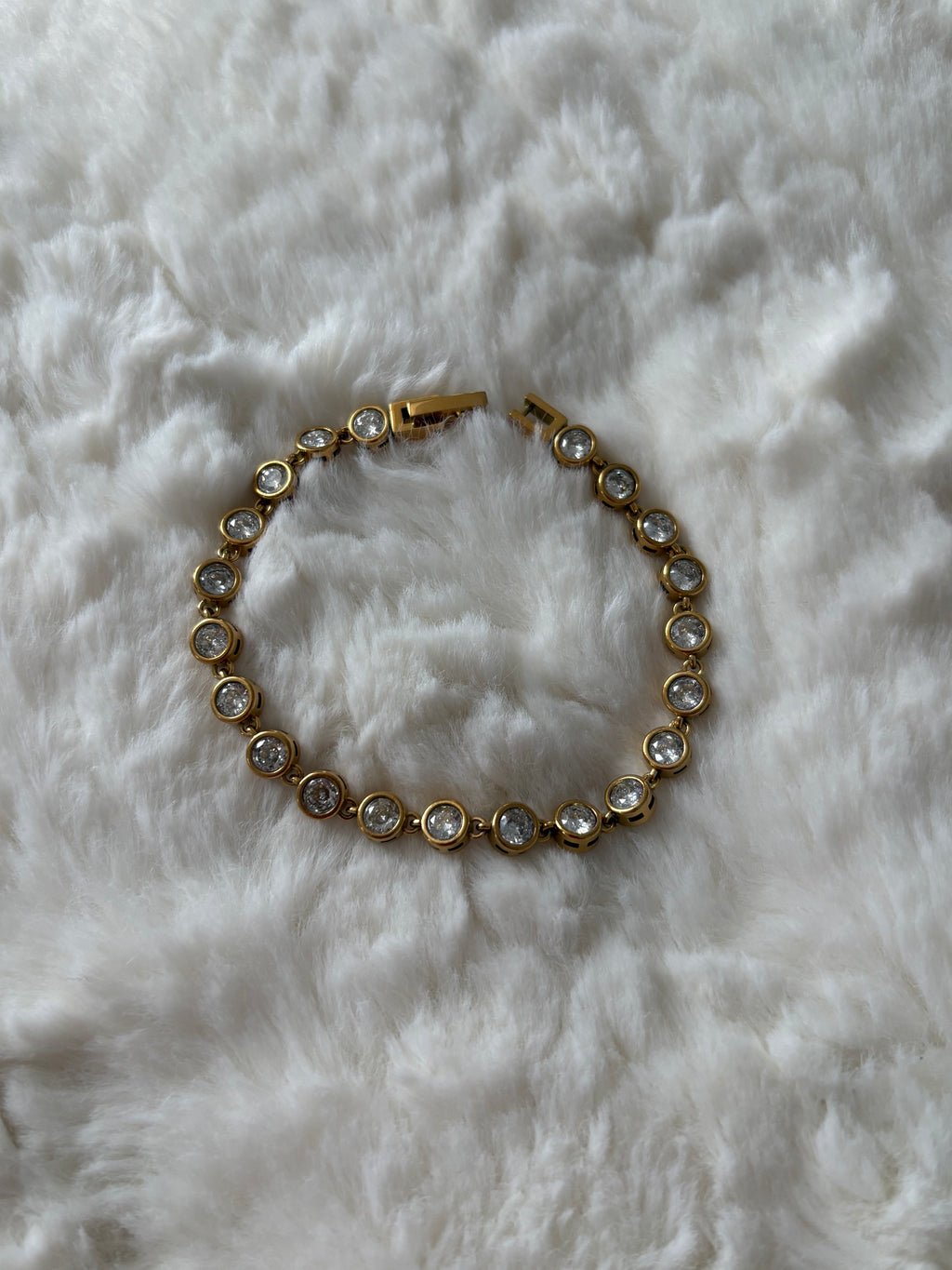 Classic Bezel Tennis Bracelet