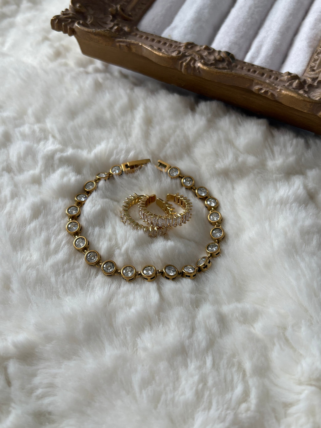 Classic Bezel Tennis Bracelet